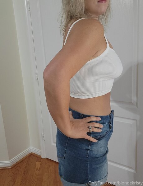 Blondekristy porn star archive