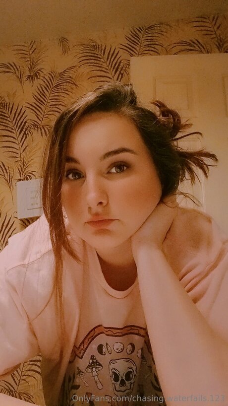 Chasing Waterfalls 123 hd pornstar image