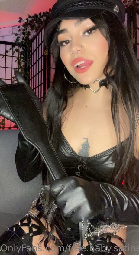 Free Baby Satine pretty actress galleries