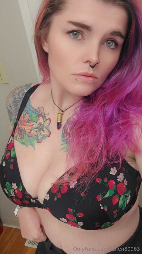 milf strip onlyfans pornos img