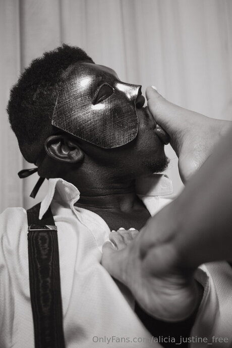 Alicia Justine Free nice model photos