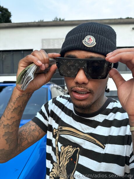 Adios Sexmoney model nudes image