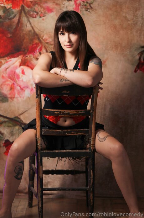 Robinlovecomedy beautiful star pic