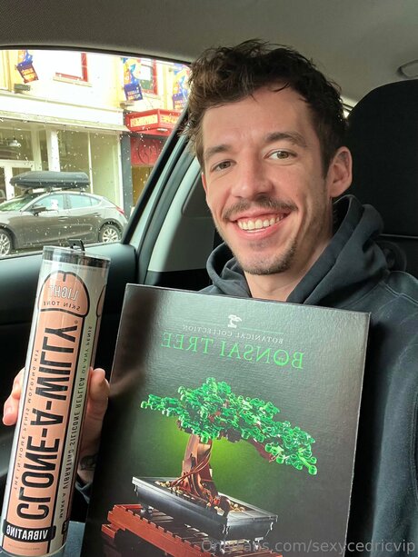 Sexycedricvip naked pornstar pics