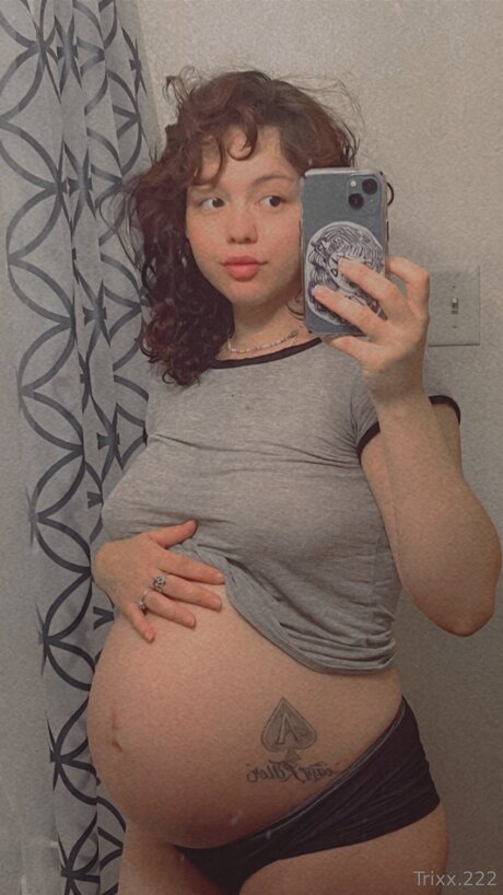 Trixxieee 222 pornstar hot gallery