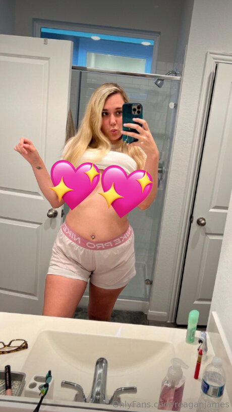 Reaganjames pornstar high quality pics