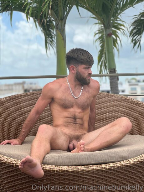 Machinebumkelly pornstar pretty gallery