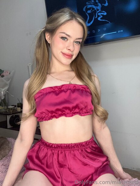 Mia Miledi sex pornstar archive