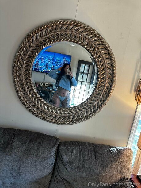 Lilflats nude actress picture