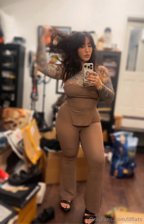 Lilflats adult model pictures