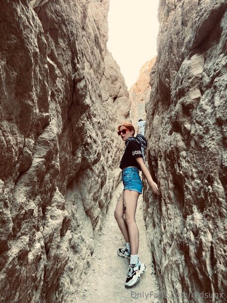 Redsunx star naked galleries