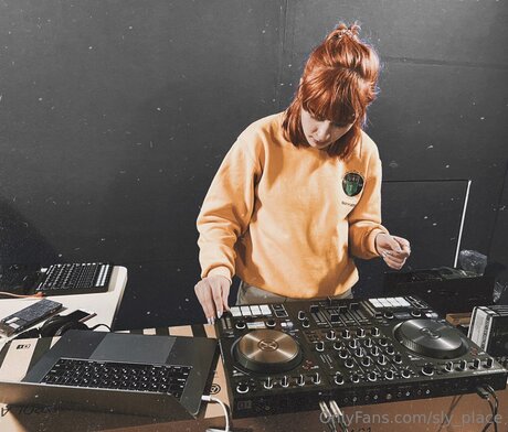 Redsunx nudes actress archive