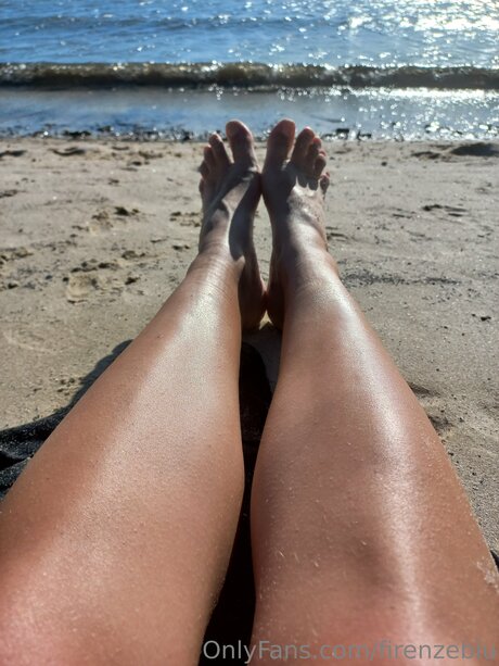 Firenzeblu adult model img