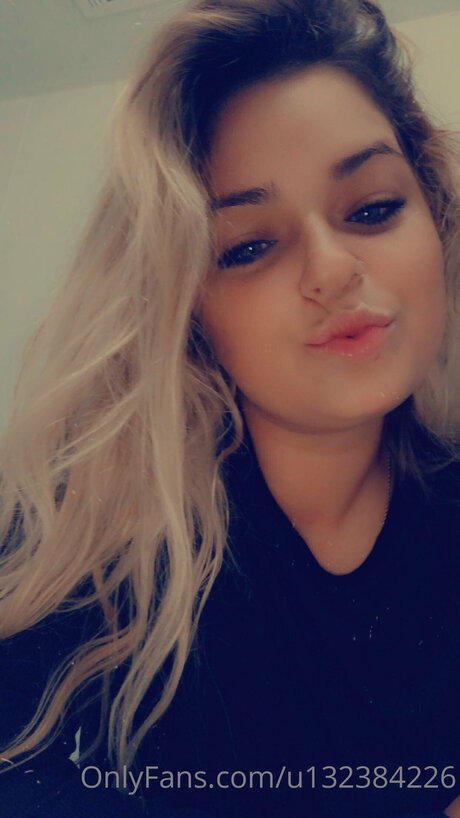 U132384226 sex pornstar pic