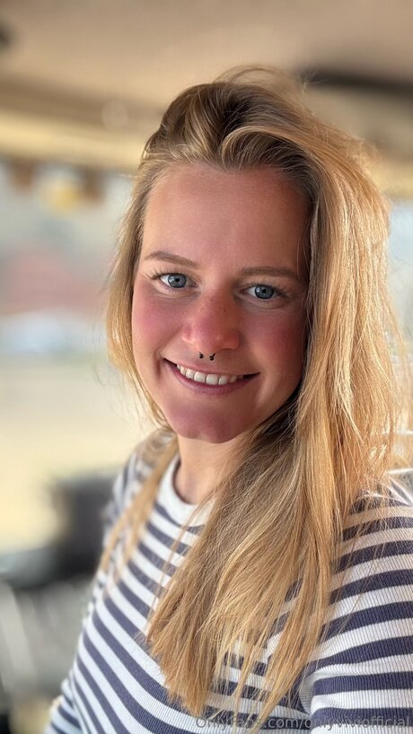 Onlyviviofficial exclusive pornstar archive