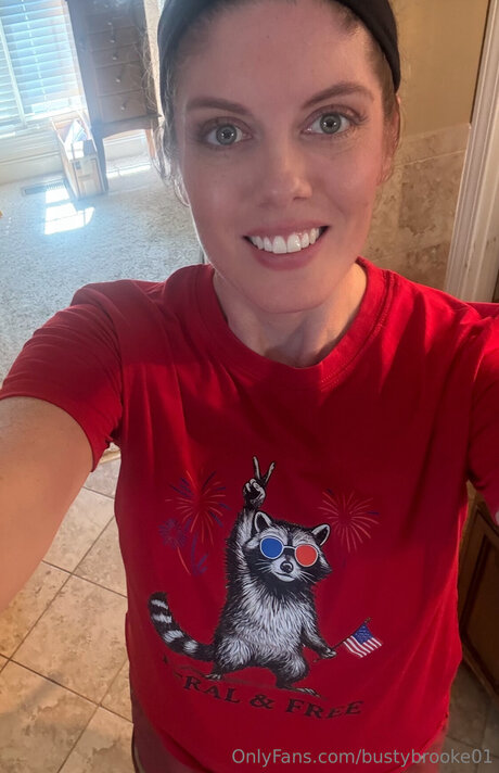 Bustybrooke01 nude pornstar image