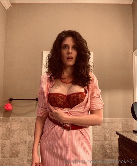 Bustybrooke01 sexy star photo