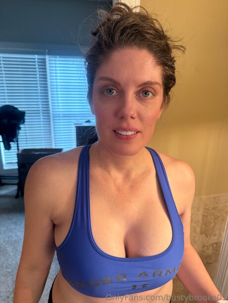 Bustybrooke01 hd actress images