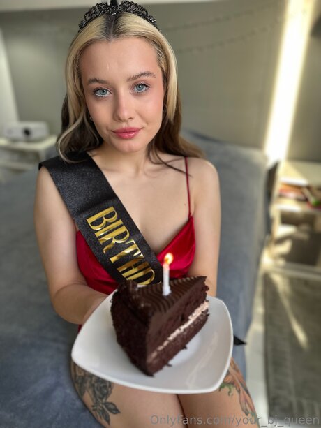 Your Bj Queen model xxx gallery