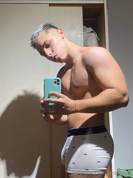 Tuhotboy1 adult star picture