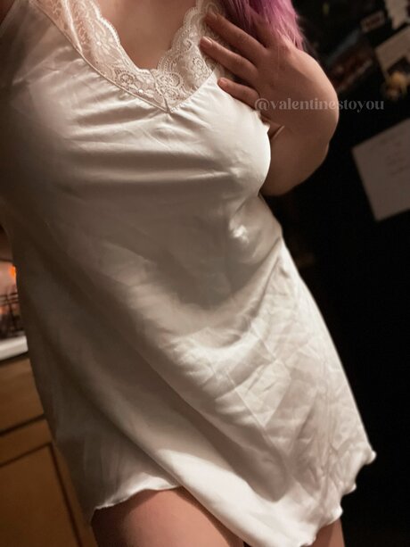 Valentinestoyoufree exclusive pornstar pictures