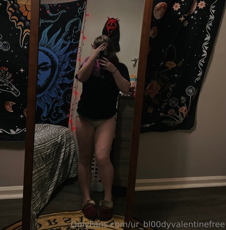 Valentinestoyoufree model nudes img