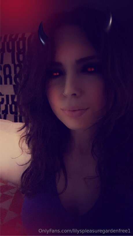 Lilyspleasuregardenfree1 perfect model gallery