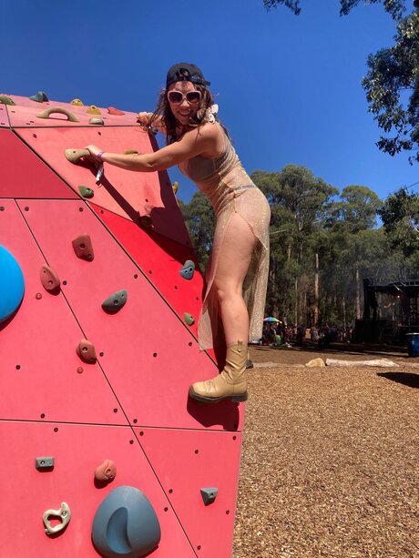 Helloeloise star hd photos