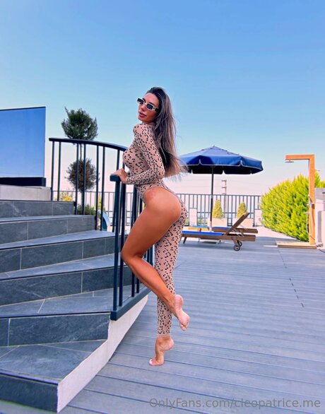 big onlyfans free nude picture