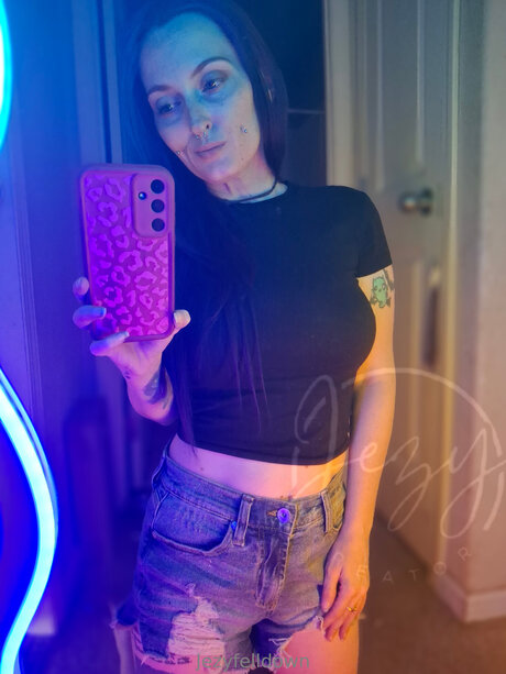 Jezyfelldown high quality pornstar pictures