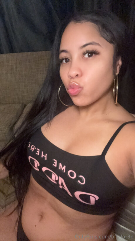 Brialor3n star porn photo