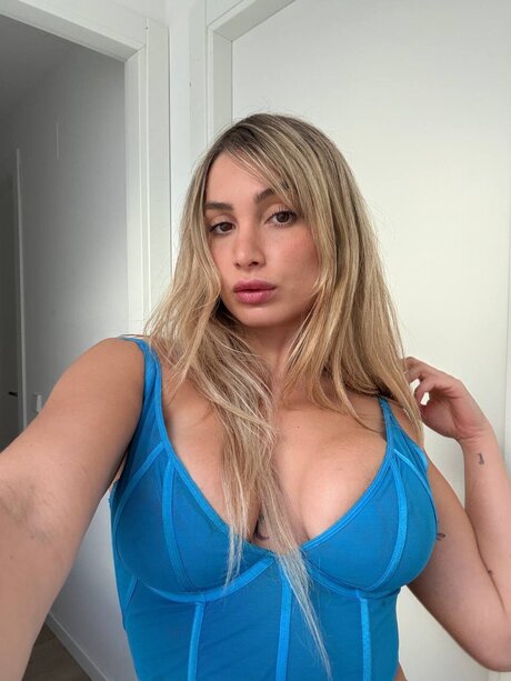 Itssschloeee hd star pics