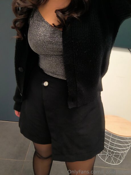 L Asiatiquee pornographic actress pics