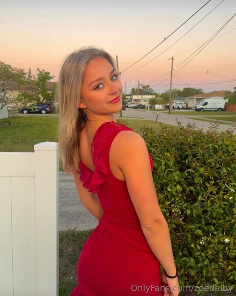 Zoedalby beautiful model photos