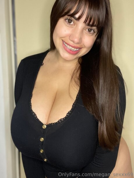 Megan Sexxx69 model free archive