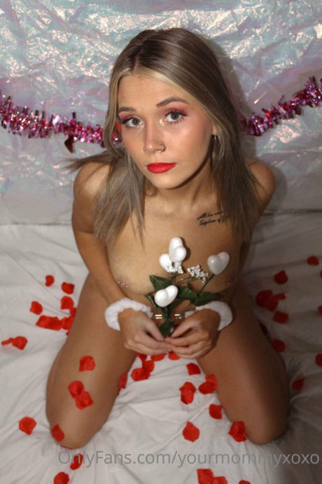 yourmommyxoxo art star photos