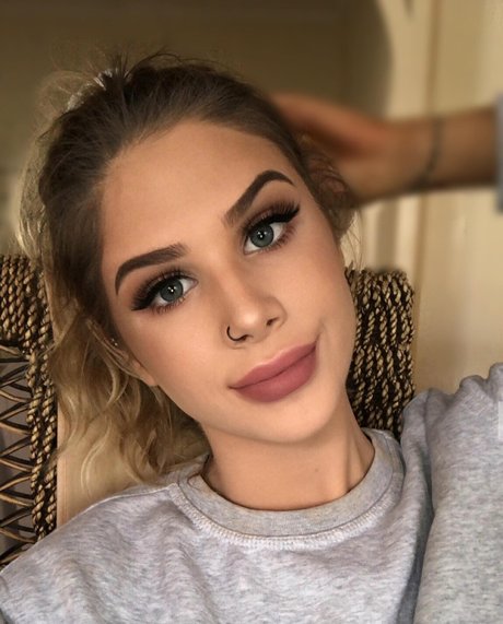 asian cheerleader onlyfans hot naked img