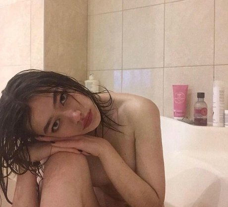 Photohelll high quality actress photos