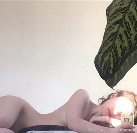 Photohelll model perfect photo