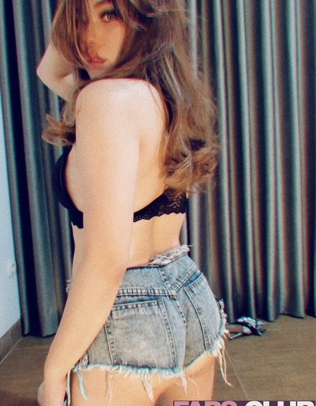 mature wife onlyfans sexy images