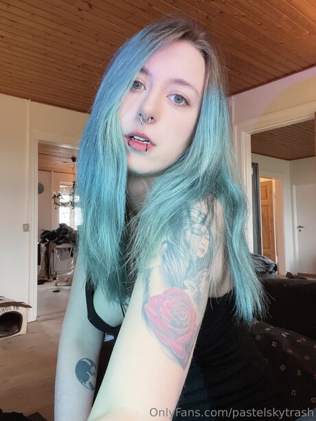 mommy onlyfans erotic image