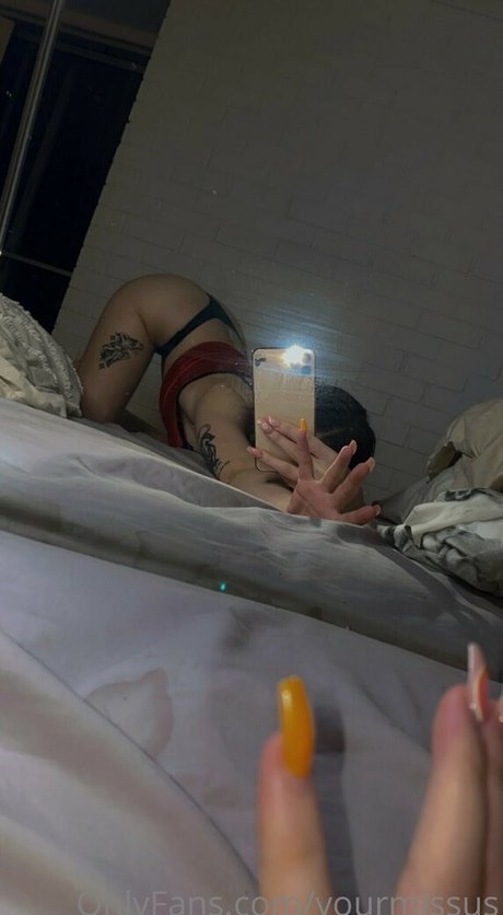 yourmissus star nude picture