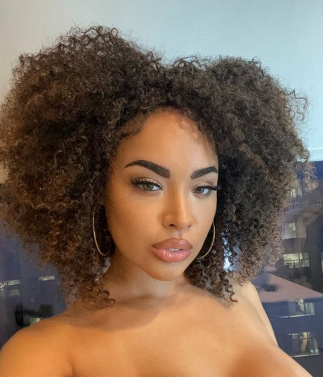 Mya Lashaun pornstar exclusive images