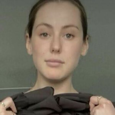 caroline calloway actress gallery