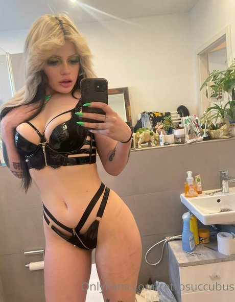 heavymetalmaniak pornstar hot pic