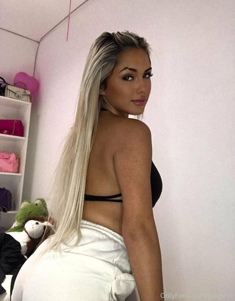 itslolaxo pornstar nude archive