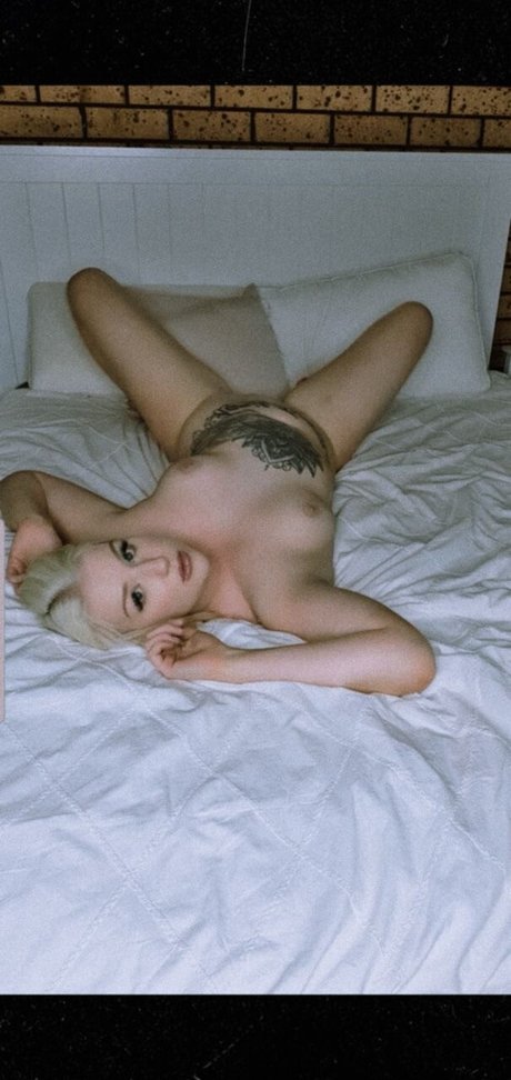 Ash2418 hot actress galleries