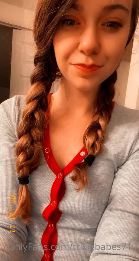 Trixie Babe porn star galleries