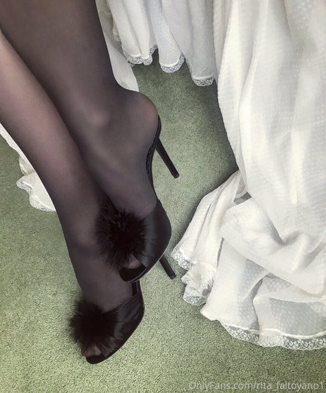 college girl onlyfans adult photo