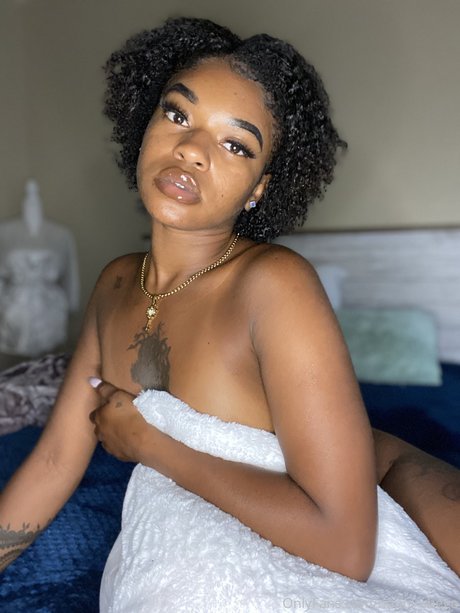 She go free actress pic